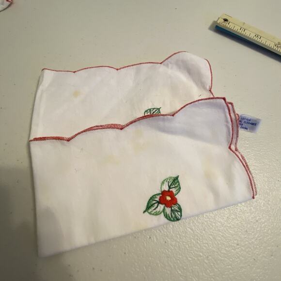 VTG Placemats Holiday Christmas Napkins Cotton Appliqué Flower Embroidery 8pcs - Picture 5 of 10